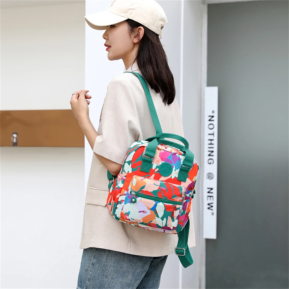 Sac à dos antivol multifonctionnel pour femme, petit sac initié pour femme, conception de motif de fleurs à la mode