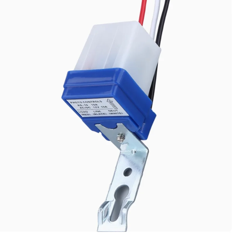 1pcs Rain-proof automatic street light sensor switch AS-10 light control switch 220V automatic photosensitive controller