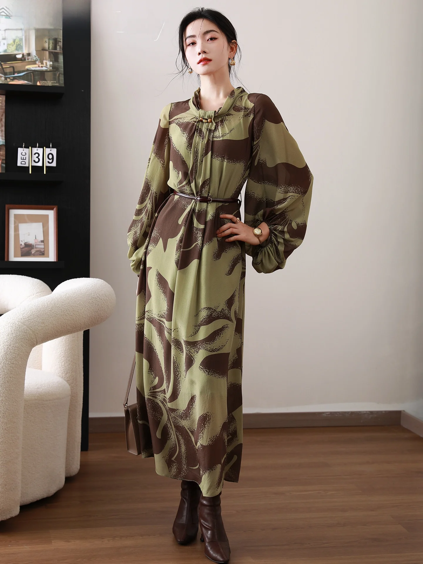 

Шелковый длинный плащ-накидка Ele Long Sve для женщин, осенний принт, элитный стиль, шелковый длинный плащ для весны и осени, новинка...