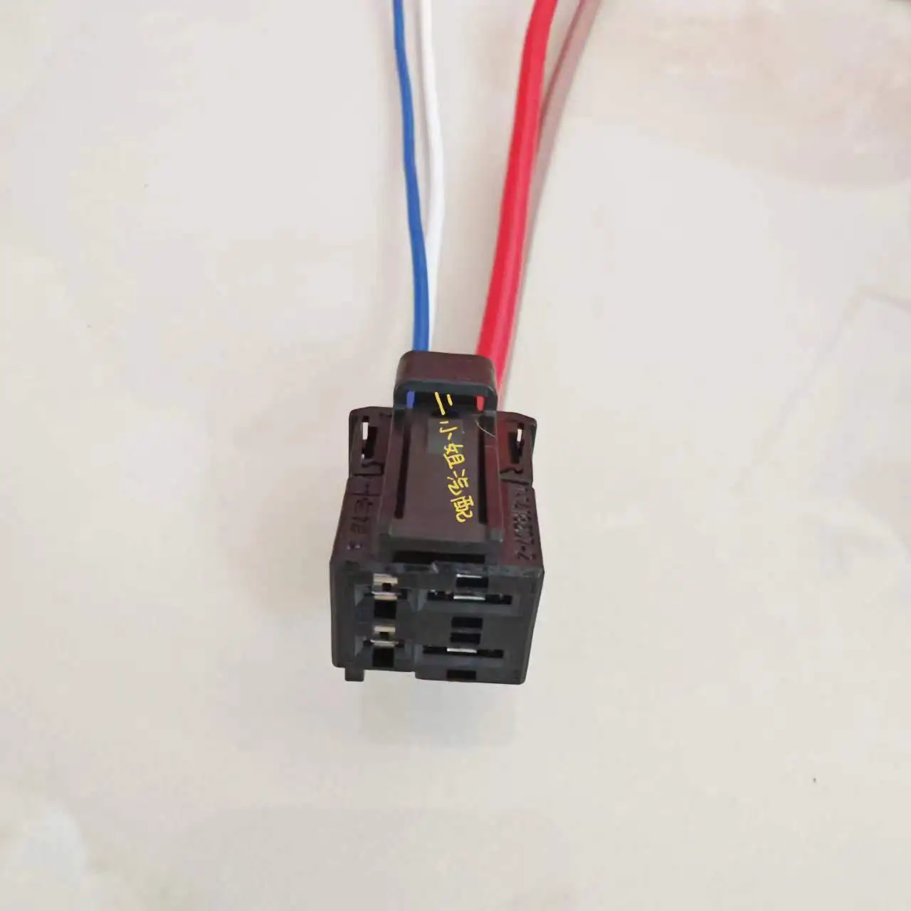 TE Tyco automotive connectors 1-1418507-2 Mother 4 Hole sheath Connector waterproof plastic shell