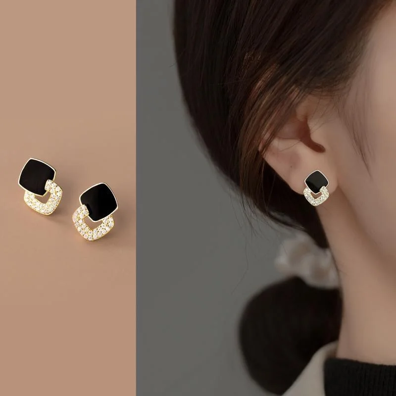 2022 Hot High-sense Korean Trend Elegant Pave Zircon Geometric Square Stud Earrings for Women Girl Fashion Jewelry Party Gifts