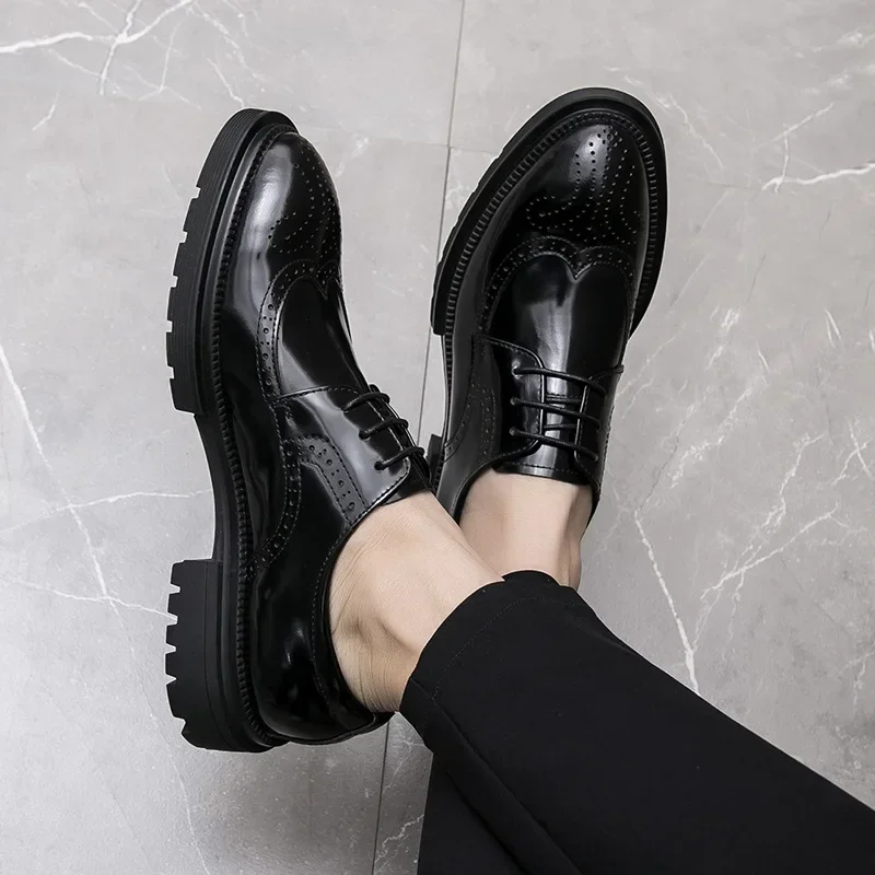 2025 New Fashion Men Business European Patent Leather Create Platform Shoes Atmosphere Men Leather Shoes Gift