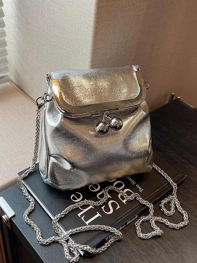 

Ele Silver Chain Mobile Phone Bag Women's 2026 New ular Small oulder Bag Unique Design Ladies Handbag Soft Korean Sle