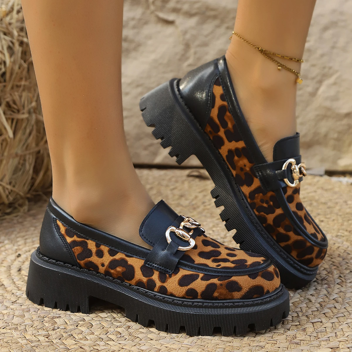 Damenmode Leoparden-Patchwork Slip-on Loafers mit Blockabsatz und Plateau, 2026 Neu, runde Zehenpartie, Freizeitschuhe, Übergröße 42 – Detail 2