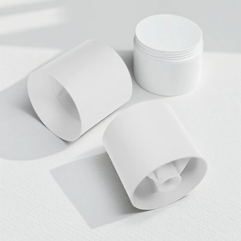 

2 pcs Plastic Putting Cup 10.5 X 10.5 X 10 Cm Golf Training Accessory For Home Backyard Practice Hole Cup Flag Support