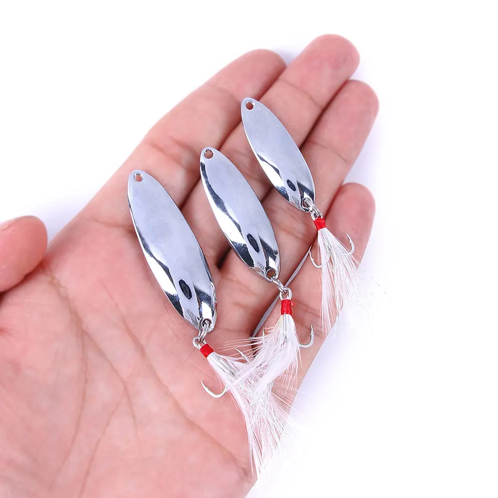 Cucharas metálicas con anzuelo triple emplumado para lucio, trucha y perca - imagen 5
