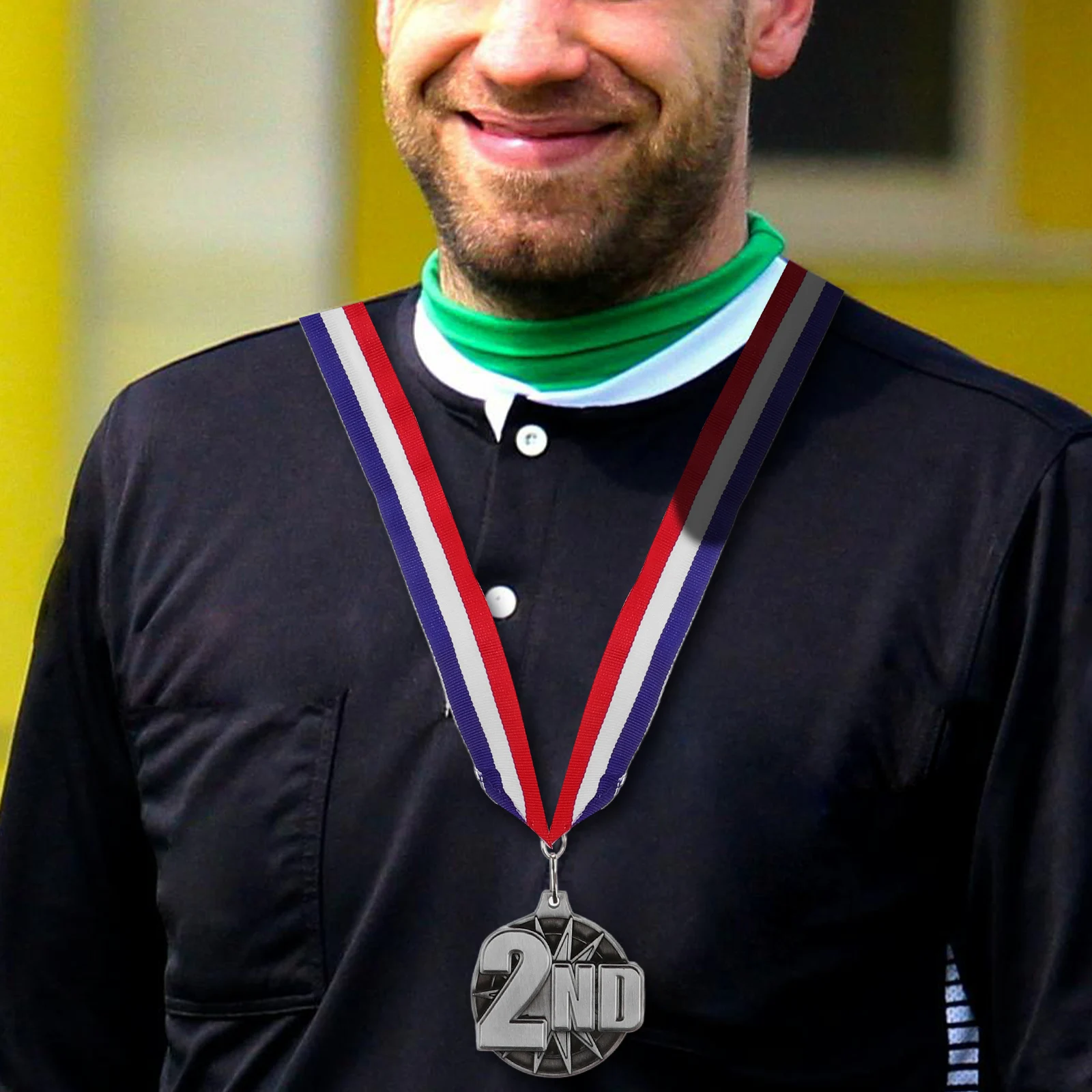 Рисунок 3 - металлическая медаль