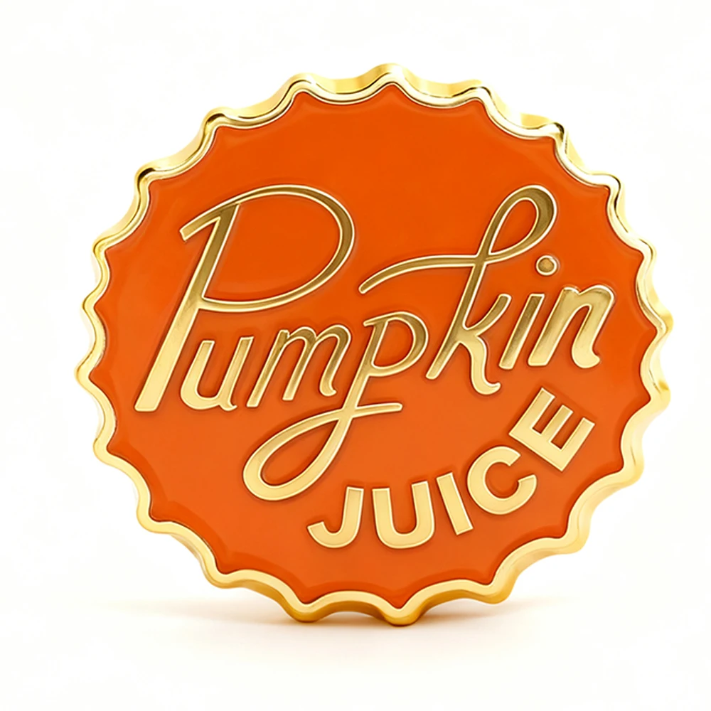 Pin esmaltado de jugo de calabaza, tapa de botella de calabaza mágica, Pin de solapa, colección bonita