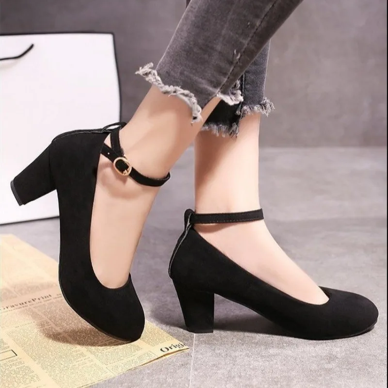 Autumn New Thick Heels Women's Black One-line Buckle Shallow Mouth Women's Single Shoes Suede Large Size Work Shoes