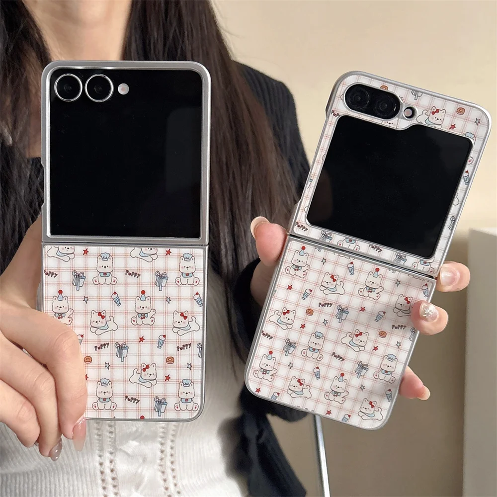 Cute Grid Cartoon Bear Print Phone Case For Samsung Galaxy Z Flip8 Flip7 Flip6 Flip5 Flip4 Flip3 Foldable Shockproof Cover