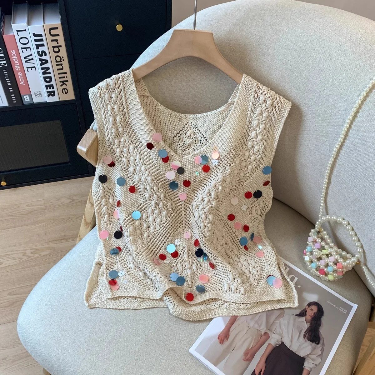 

Женский вязаный жилет с разноцветными блестками, корейский модный свитер 2025 года, модная летняя рабочая деловая повседневная одежда без рукавов