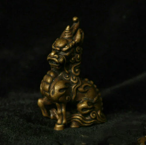 Chinese Folk Fengshui Brass Copper Wealth Animal Unicorn Beast Statue Sculpture