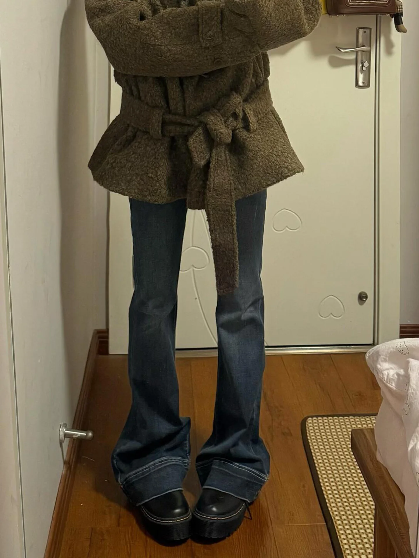 

Sexy Slim Fit Deep Blue Bell Bottom Jeans Women's Vintage American Low Waist Slimming Floor Length Pants Spring 2026