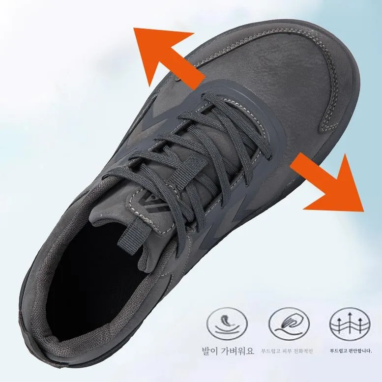 Plus size Wide Foot Board Shoes Winter Leather Surface Waterproof Windproof Sneaker Big Foot Bone High Foot Back Non-Squeezin...