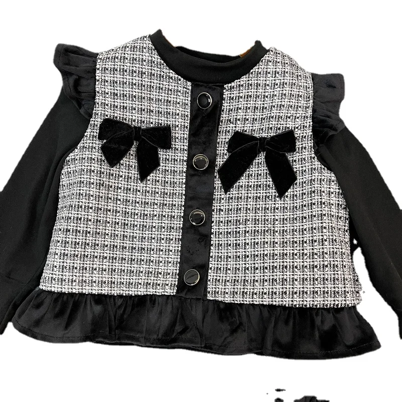 Girls\' Suit Autumn New Girls\' Plaid Small Fragrance Children\'s Sleeveless Top + Long-sleeved Base Shirt + Shorts 3pcs