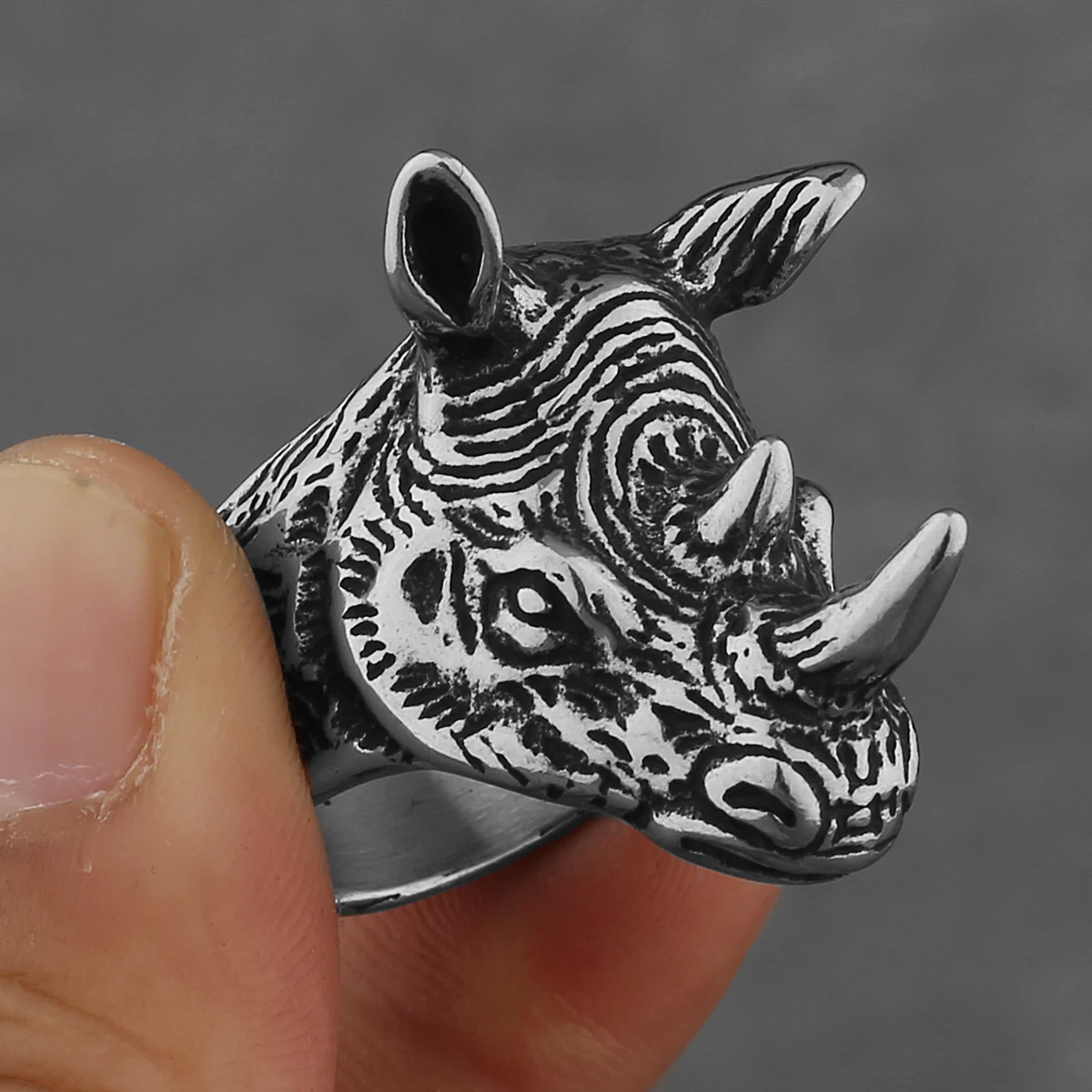 Retro Exaggerated Rhino Head Stainless Steel Ring Men\'s Personality Creative Motorcycle Male Boyfriend Ring Jewelry Wholesale