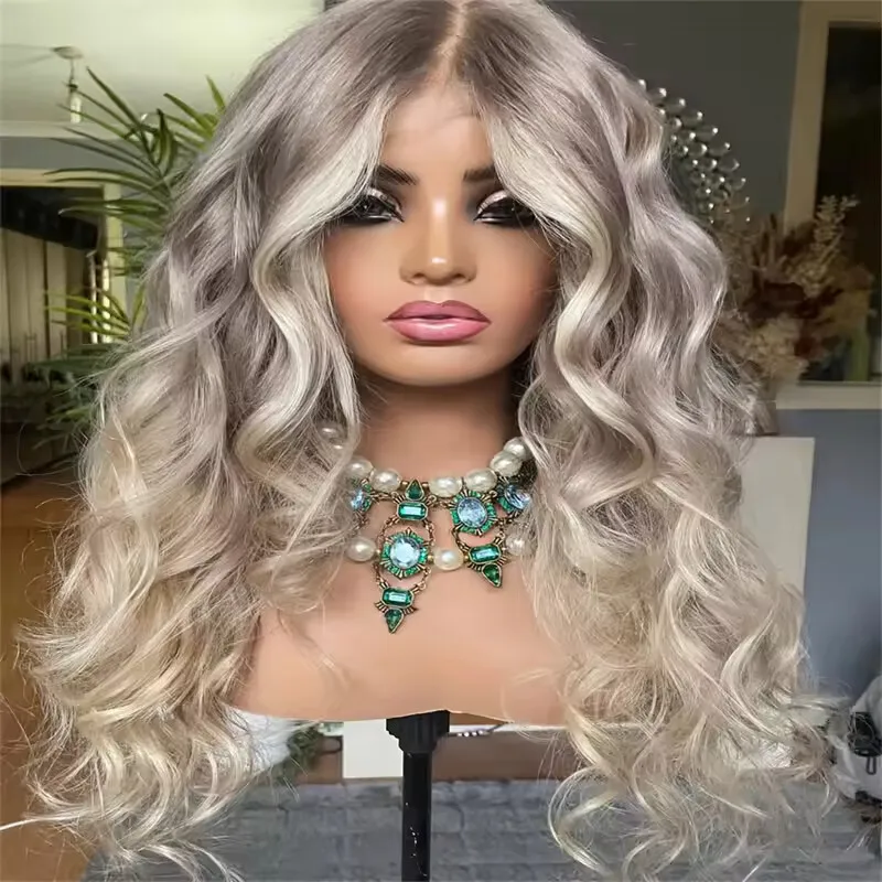 

Светло-пепельно-коричневые корни с платиновыми блондинками, подчеркивающими кружевными передними париками