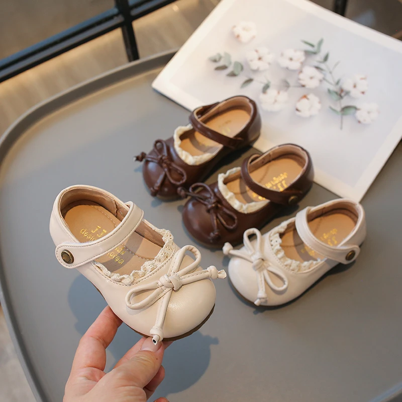 

2025 Autumn New Children Leather Shoes for Girls Sweet Bowtie Fashion French Style Soft Bottom Elegant Lace Versatile Chic Shoes