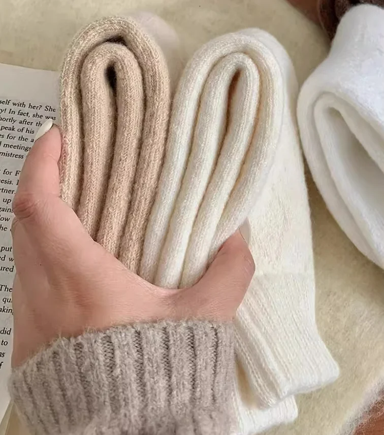 الشتاء سميكة جوارب من الصوف. المرأة تنفس مريحة أفخم منخفضة أنبوب الثلوج الجوارب الكورية بسيطة الدافئة الكشمير الجوارب #6