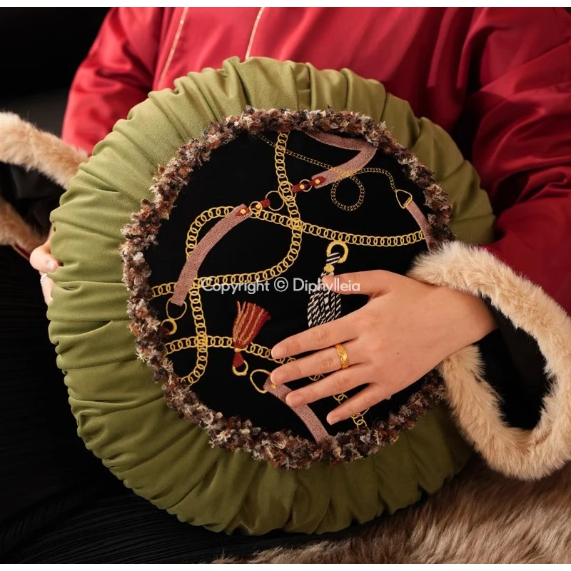 Diphylleia H Style Chian Belt Geometry Embroidery Round Throw Pillow With Insert Vintage Pleated Cushion For Couch Chair Bed Car