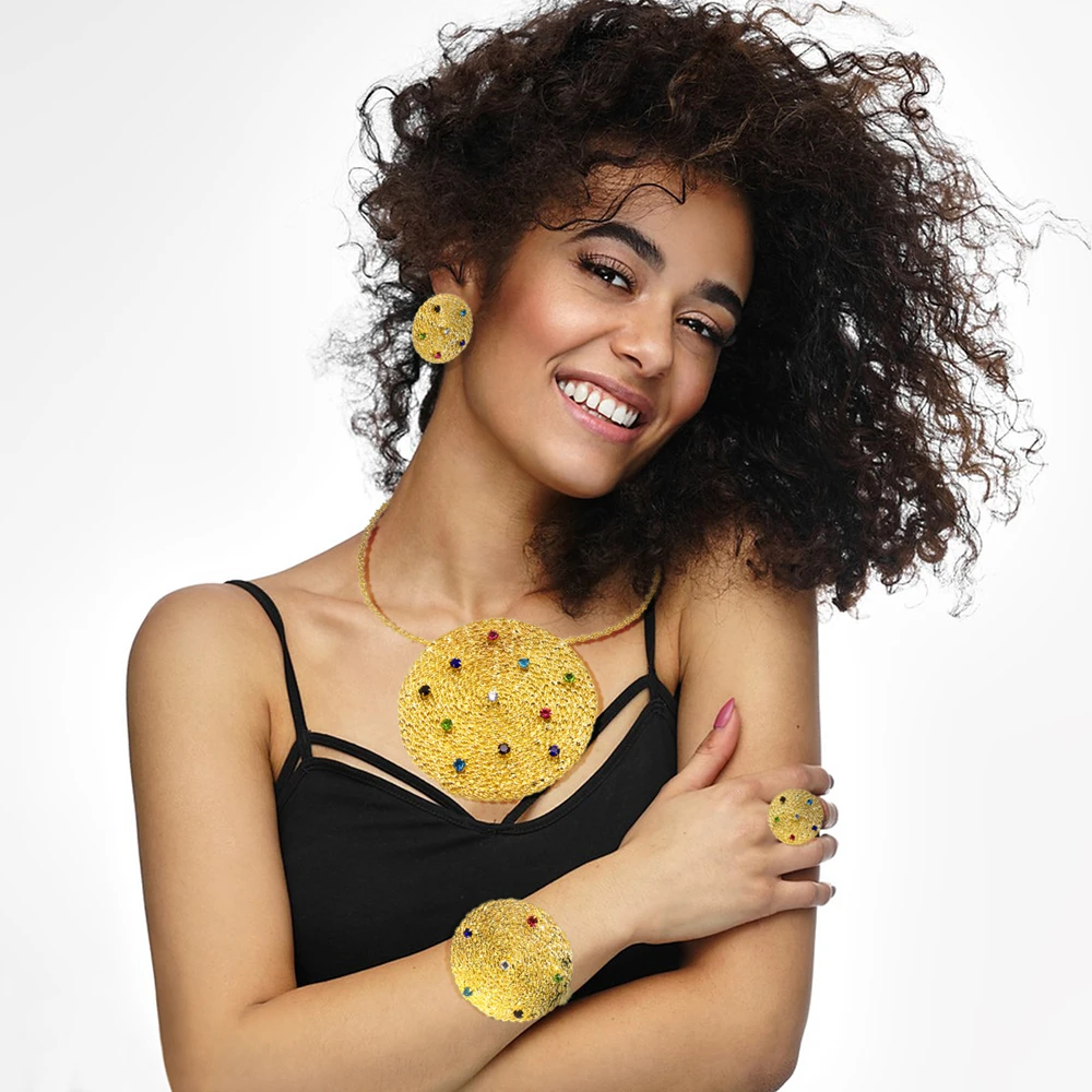 

Fashion women's jewelry set simple design large earrings bracelet ring exquisite gift