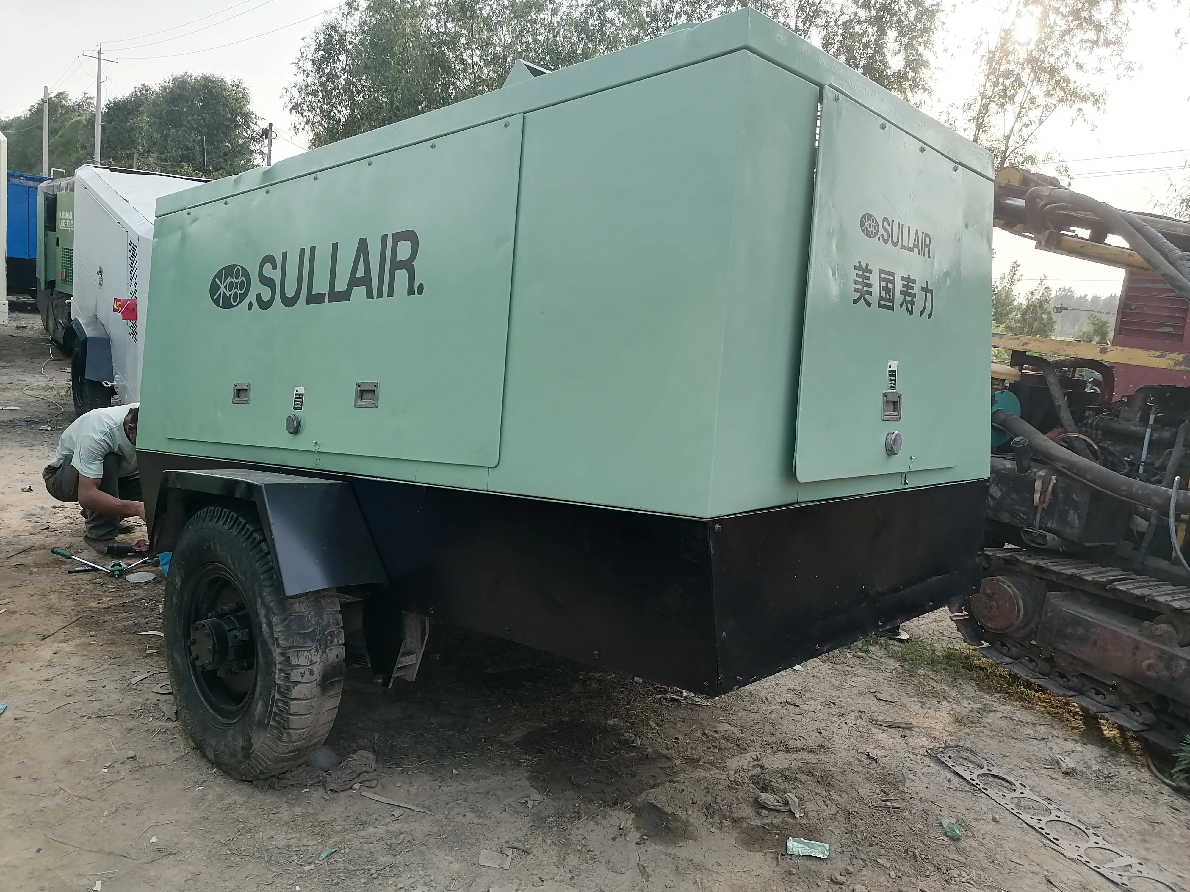 Used Factory Good Quality Screw 400psi Portable Small Second Hand air Compressor for Sale
