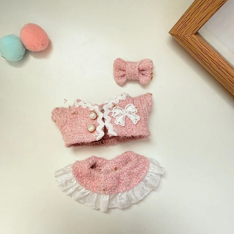 4-го поколения Mini Labubu Heart Code Series Твидовое элегантное ожерелье с жемчугом Женский стиль Наряд в розовом, белом, синем, черном для куклы 10 см