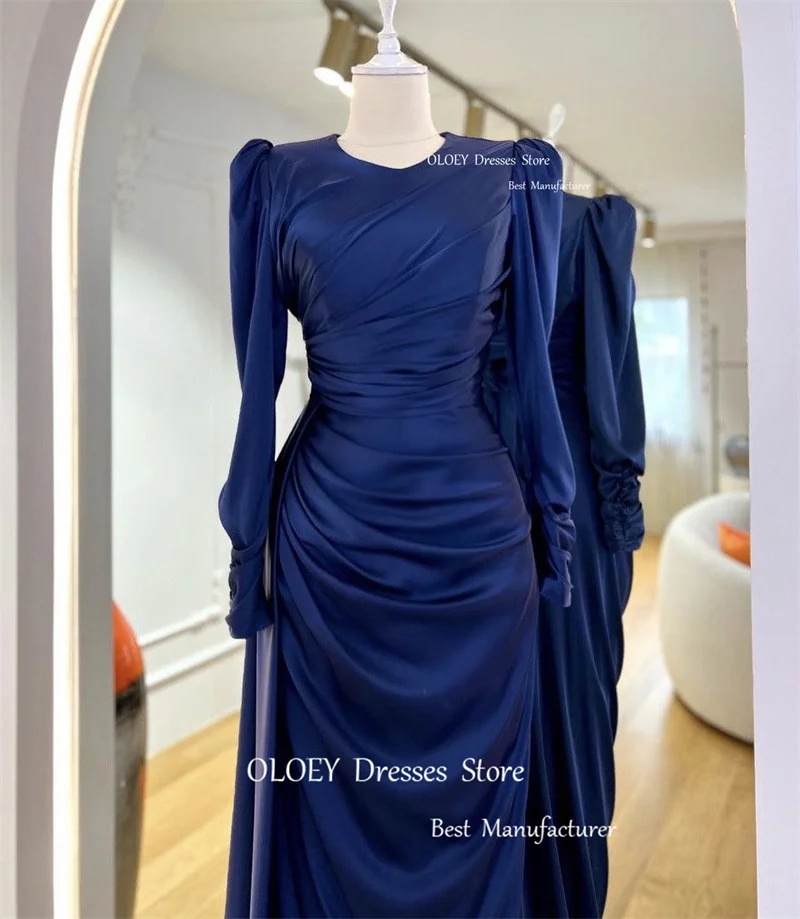 OLOEY Modest Dusty Blue Satin Evening Dresses Dubai Arabic Women O-Neck Long Sleeves Pleats Formal Prom Gowns Special Occasion