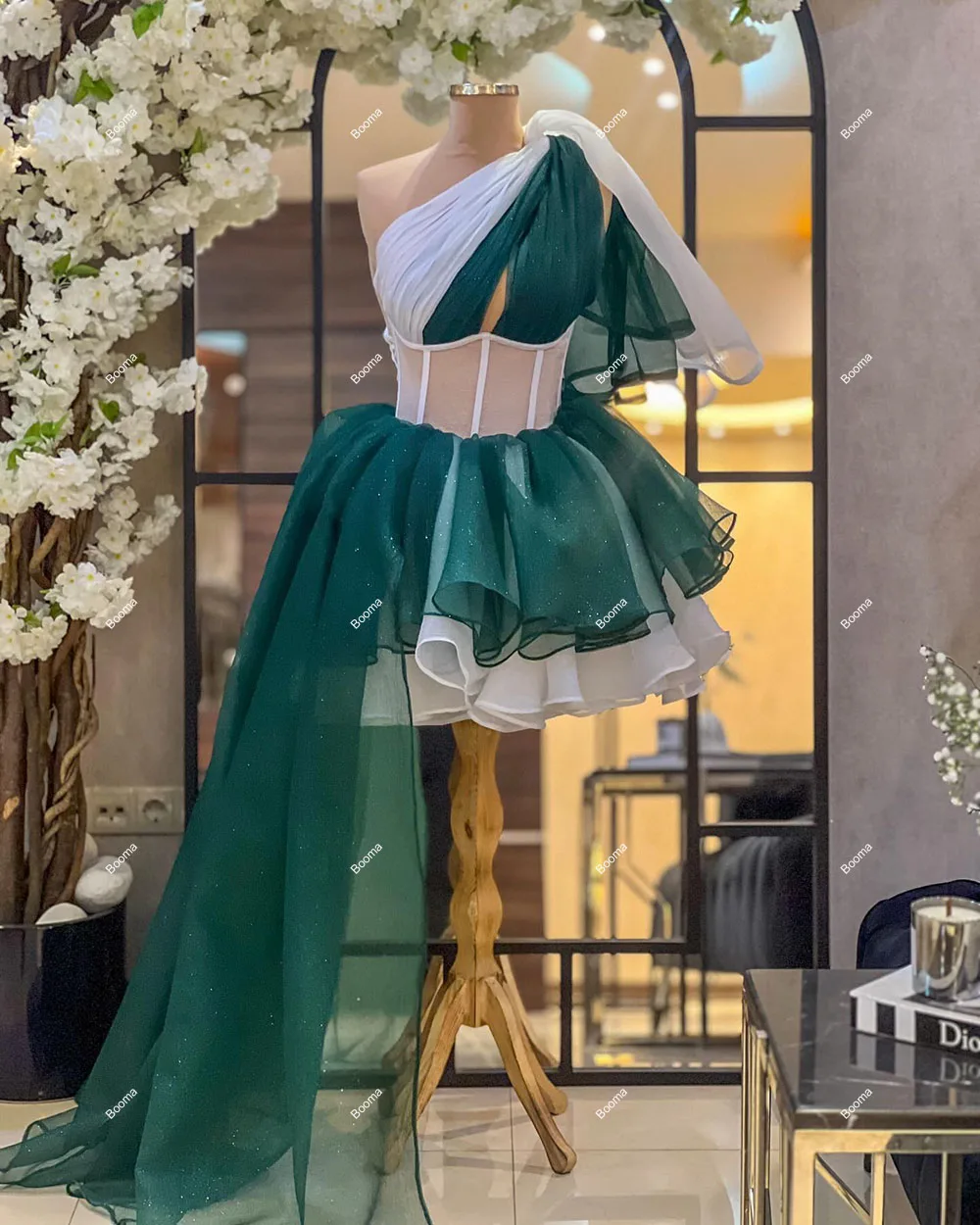 Booma-minivestidos de graduación para mujer, vestidos de fiesta escalonados sin volantes, un hombro, verde y blanco, vestidos de regreso a casa brillantes, vestido de baile