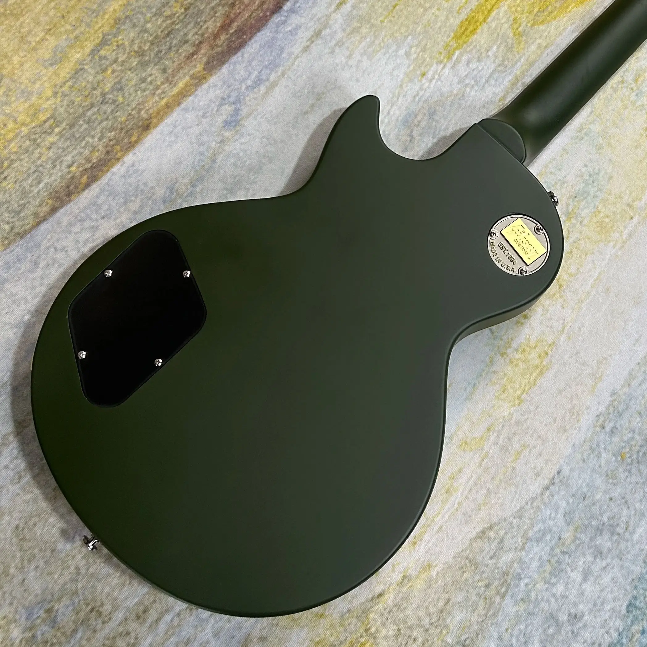 Electric Guitars Retro Green Version Mahogany Body Matte Finish ABR-1 Bridge Stainless Steel Rounded Edges Frets