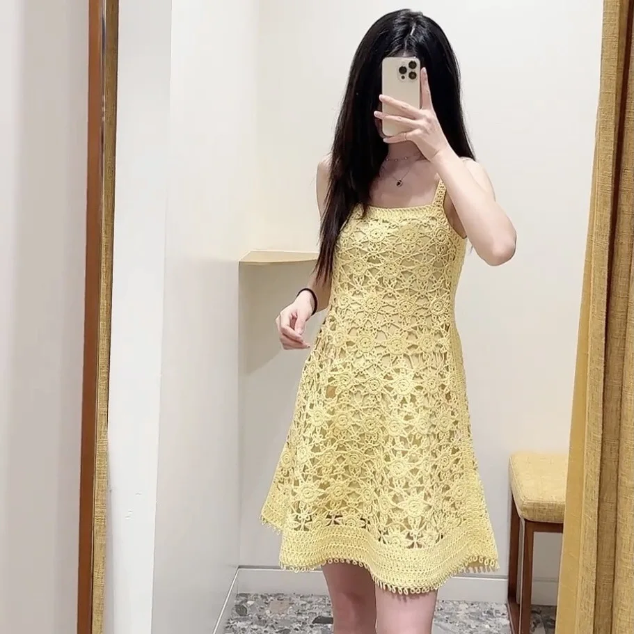 

Vacation Style Suspender Dress Yellow Beautiful Knitted Hollow Flower Knitted Female Elegant 2025 Summer New Style Party Dresses