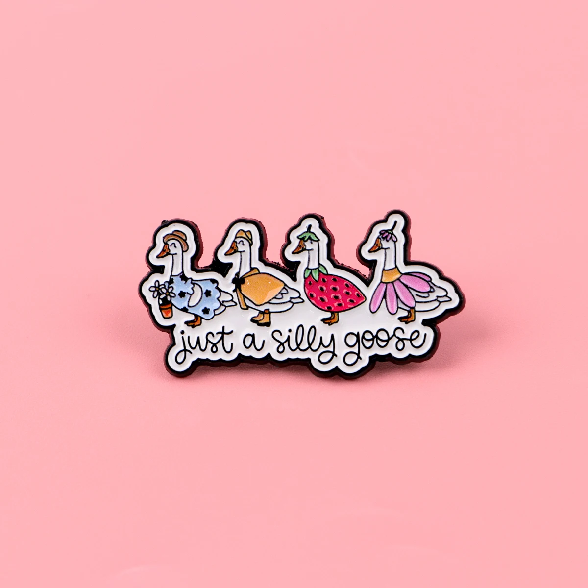 I NEED COFFEE TO FOCUS Metal Badges Soft Enamel Pin Women Men Lapel Pins for Backpacks Badges Jewelry Accessories