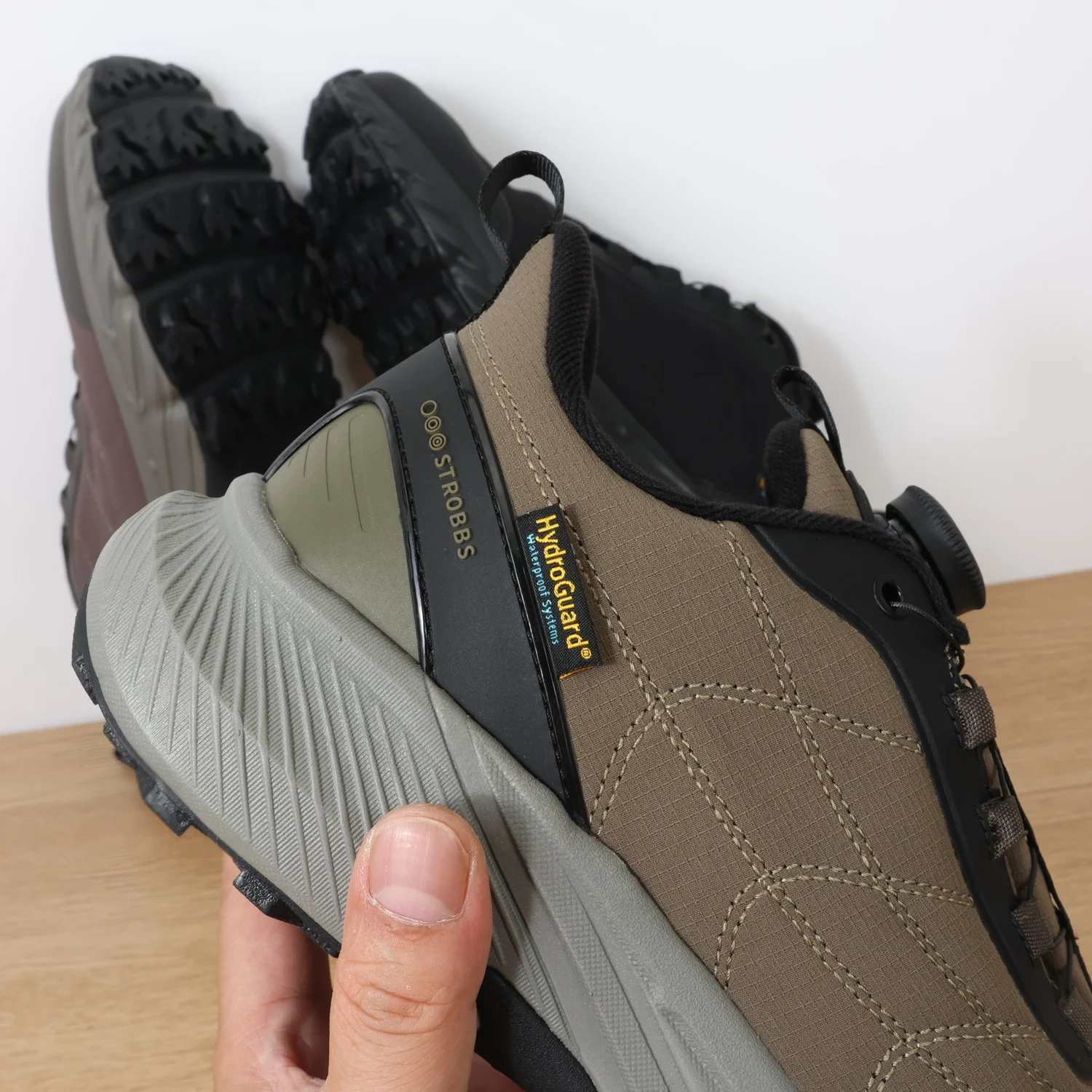 New professional marathon running shoes men's spring carbon plate shock-absorbing non-slip design, teenage students