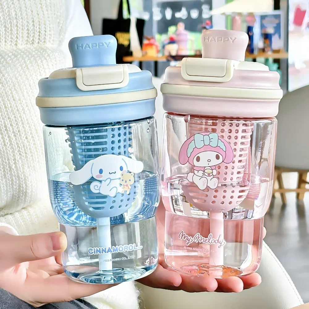 

Sanrio Kuromi милые пластиковые бутылки для воды 600 мл детская соломенная чашка для девочек Kawaii Cinnamoroll подарочная бутылка для воды без BAP