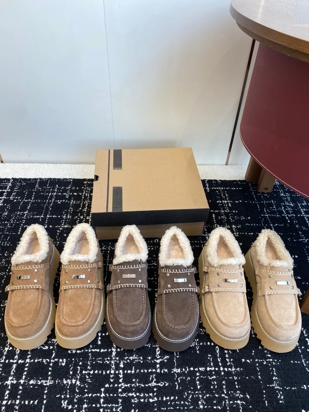 

2025 Winter Plush Loafers for Women, Thick-Soled Platform Furry Shoes, Warm and Height-Increasing Casual Shoes