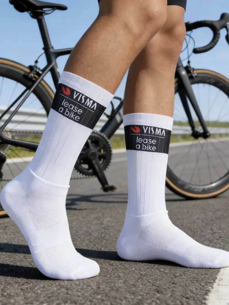 AliExpress NONE 2026 New Pro Aero compression Cycling Socks Anti Slip Silicone summer Men women Bicycle Sport Running Bike white mid-calf Socks