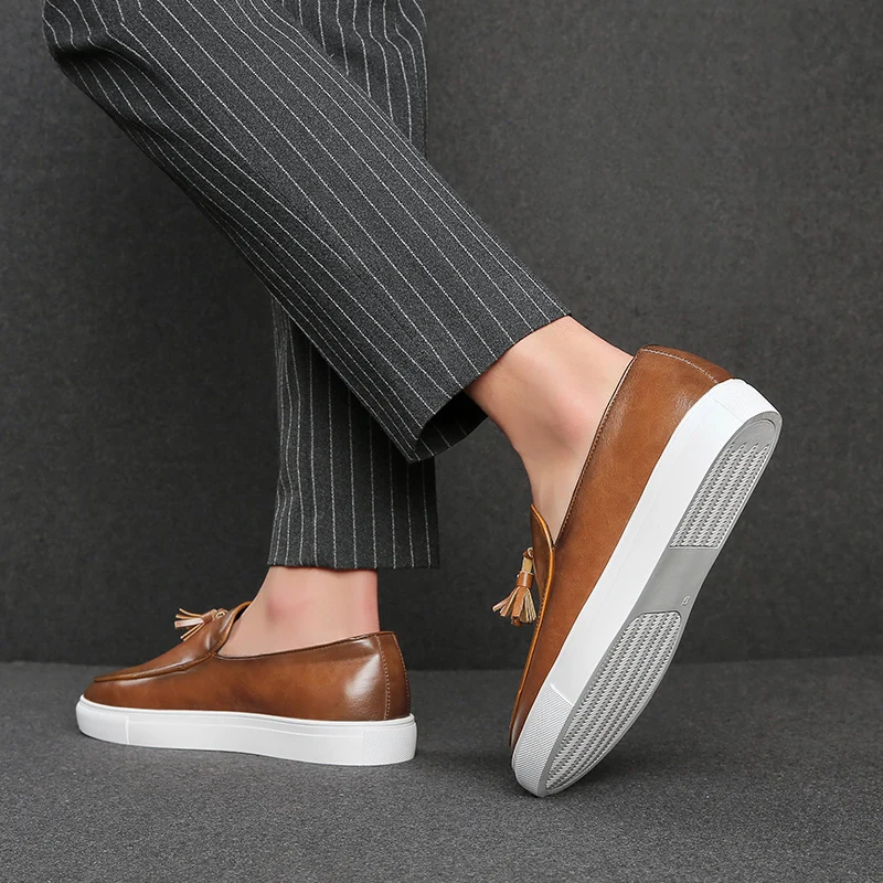 Luxury Brand Business Leather Shoes Loafers Men Shoes Fashion Business Casual Wedding Party Classic Fringe Gentleman Dress Shoes