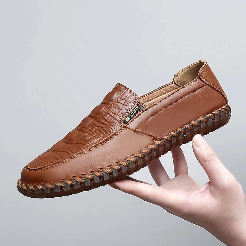 

Men Loafers Flat Bottomed Comfortable Classic Business Casual Non Slip Men Casual Shoes Sizes 38-47