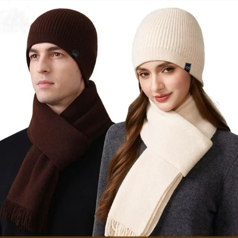 Set cappello caldo unisex e sciarpa per il collo per protezione dal freddo all'aperto Berretto di lana lavorato a maglia con copriorecchie per uomo e donna