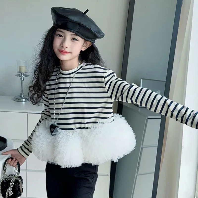 

Junior Girls Two-piece Outfit Autumn Children Girls Striped Lace Patchwork T-shirt Teenager Girls Bootcut Pant School Girls Sets