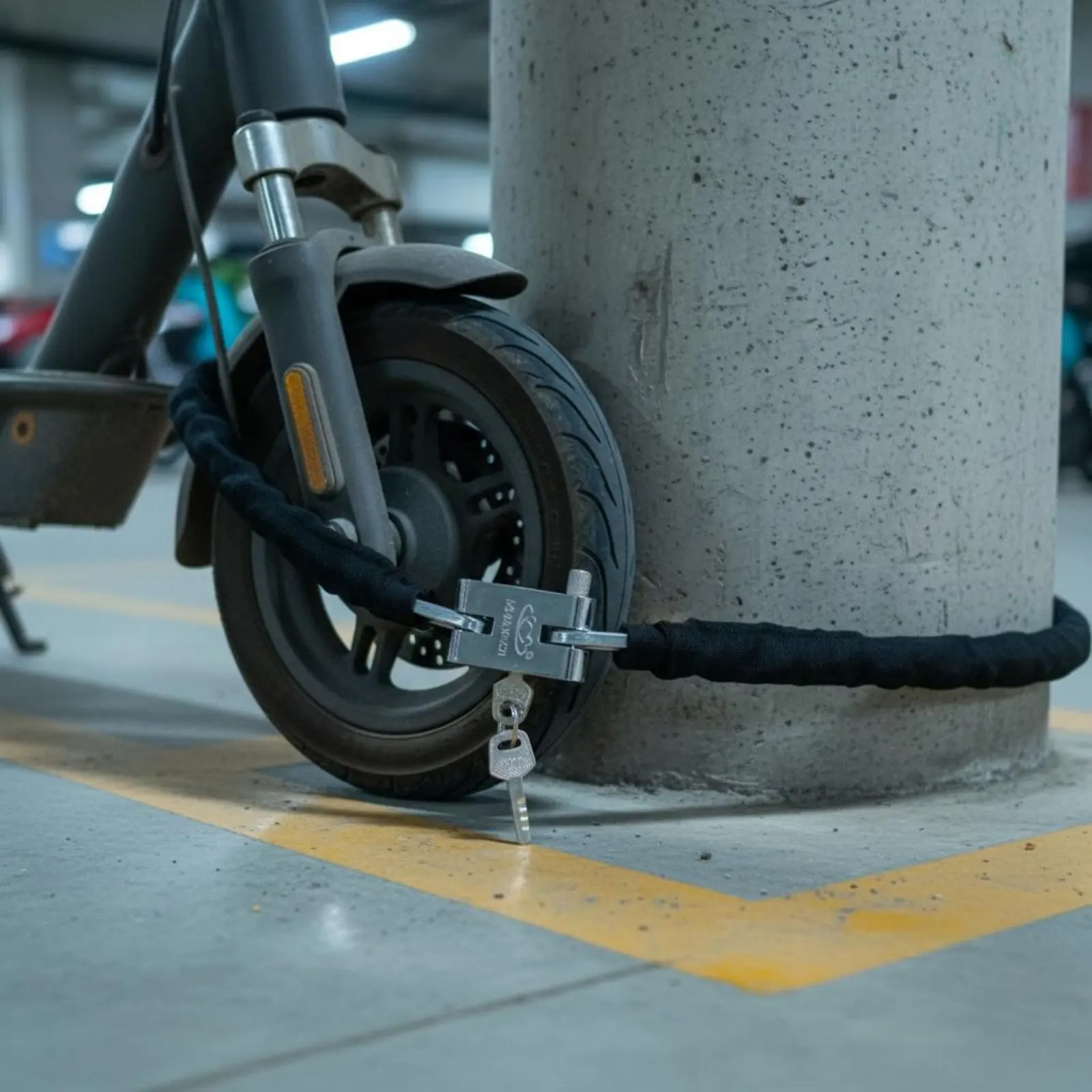 Chain Lock with Soft Cloth Sleeve Heavy Duty Anti-theft Security Hardware for Motorcycle or Glass Door