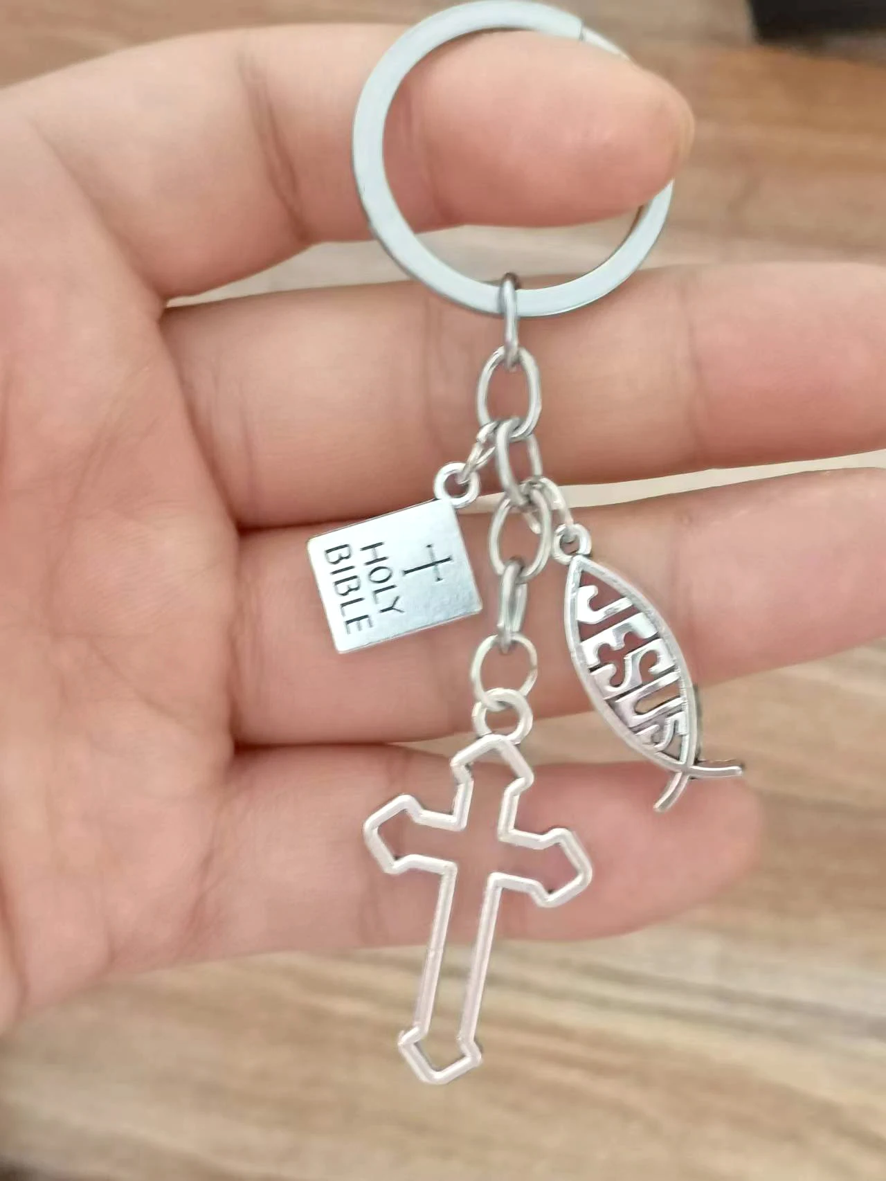 New Fashion Diy Keychain Jesus Cross Book Bible Pendant Men'S Jewelry Car Keychain Souvenir Gift