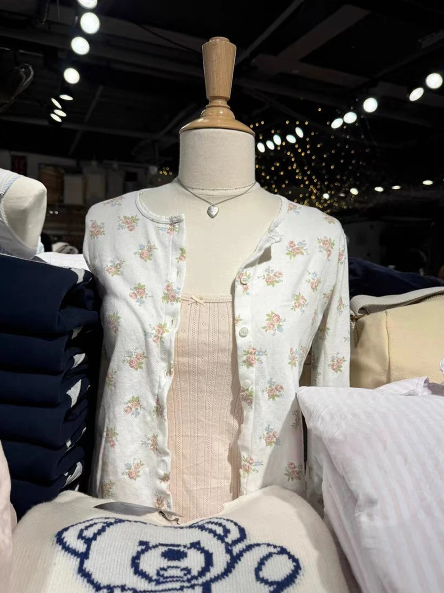 Floral Eyelet Long Sleeve T-shirt Woman Spring O-neck Single Breasted Cotton Slim Tee Shirts Vintage Sweet Tshirt Y2k Tops New