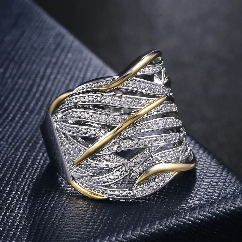 New Two Tone Personality Women Ring Hollow Out Geometric Shape Lady Party Accessories Female Metallic Rings Fashion Jewelry