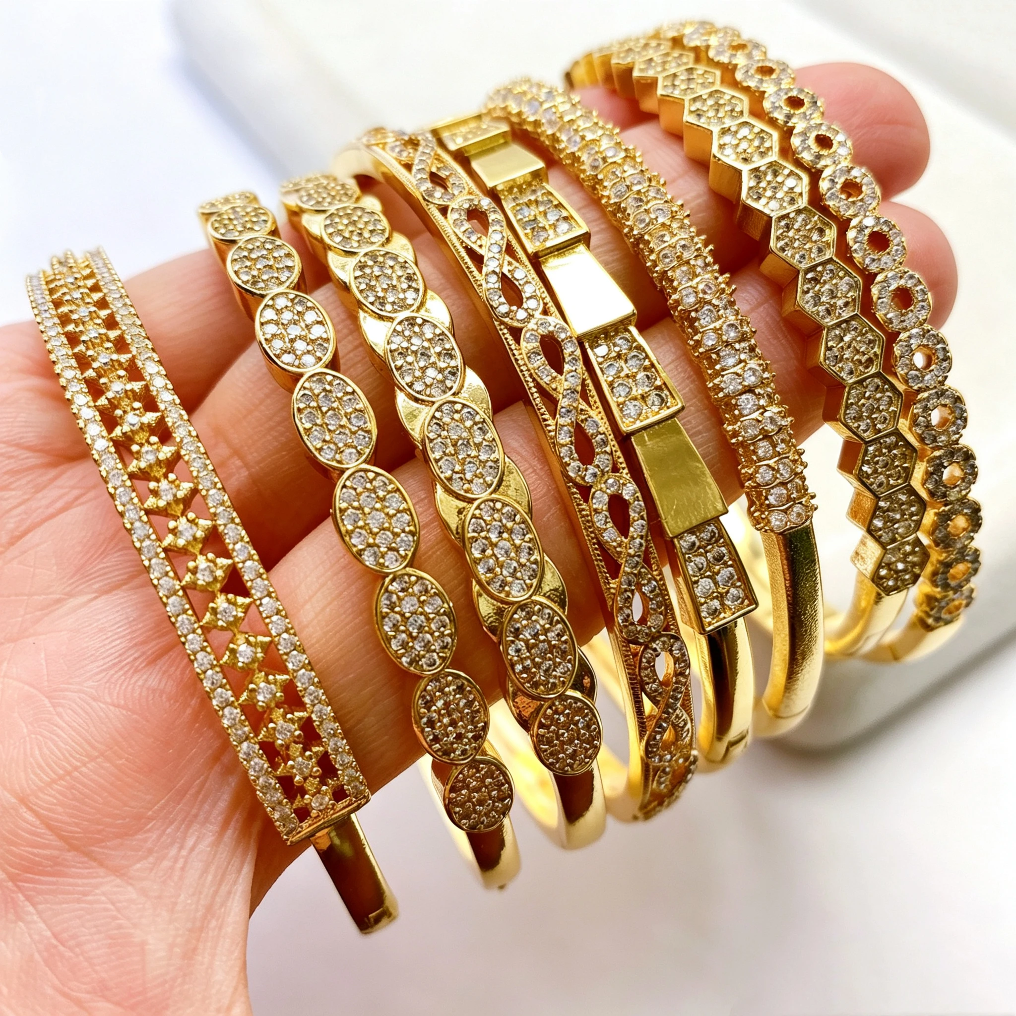 1pcs Copper Gold-Plated Women's Bracelet Inlaid with Sparkling Zirconia Stackable Fashion Jewelry Gift Fade Resistant