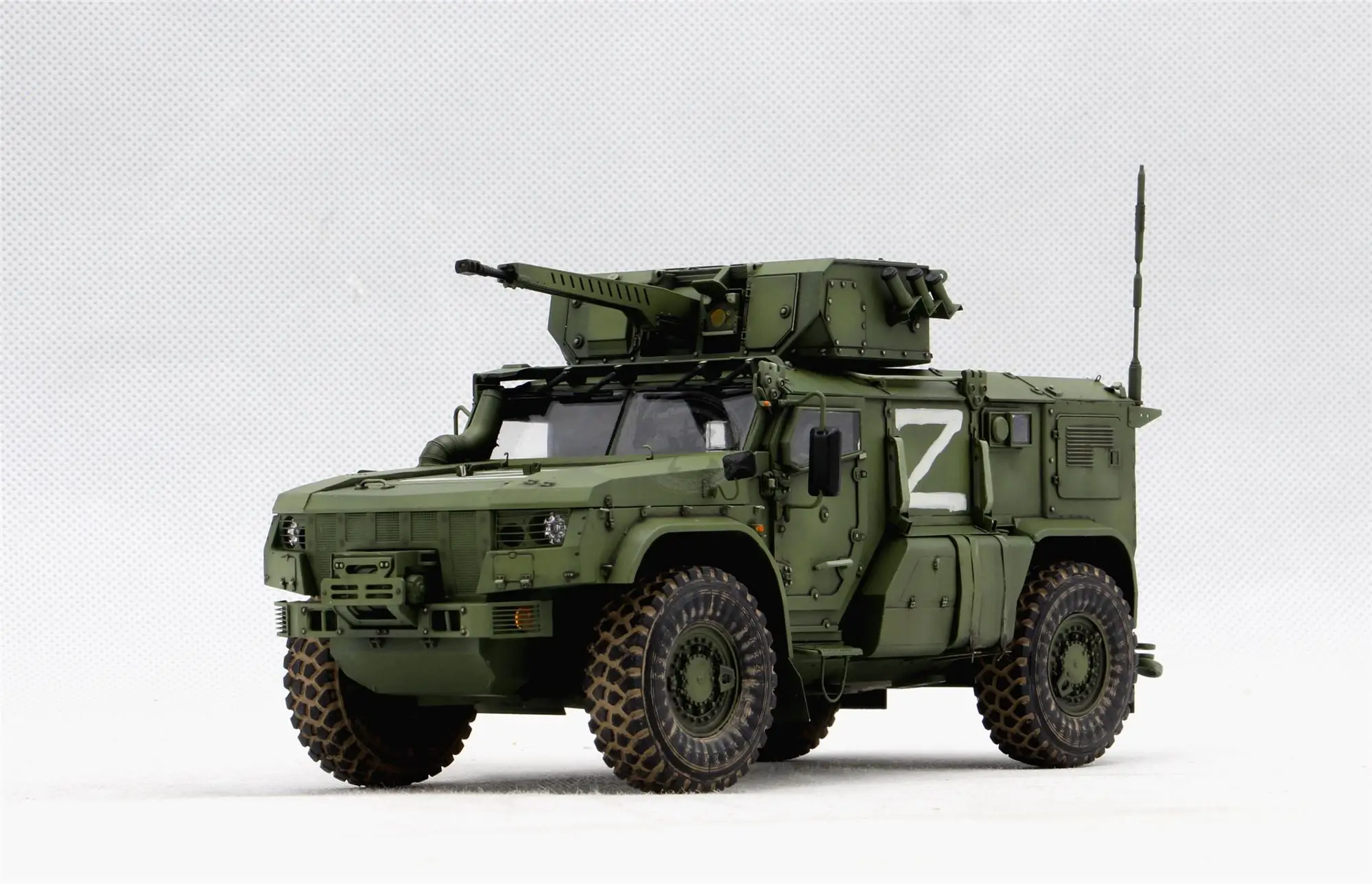 RPG 35022 1/35 Scale KAMAZ K-4386 TYPHOON-VDV ARMOURED VEHICLE WITH 32V01 REMOTE CONTROLLED WEAPON STATION Model