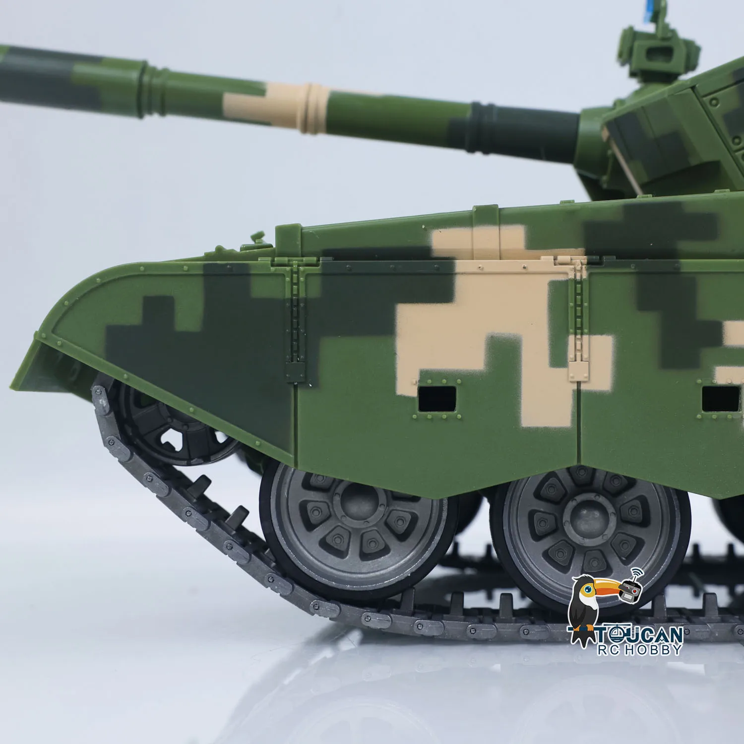 Heng Long 3899A 1/16 Carro armato da battaglia principale radiocomandato RC Modello militare Combattimento a infrarossi Fumatori Tracce metalliche Idler Ruote da strada