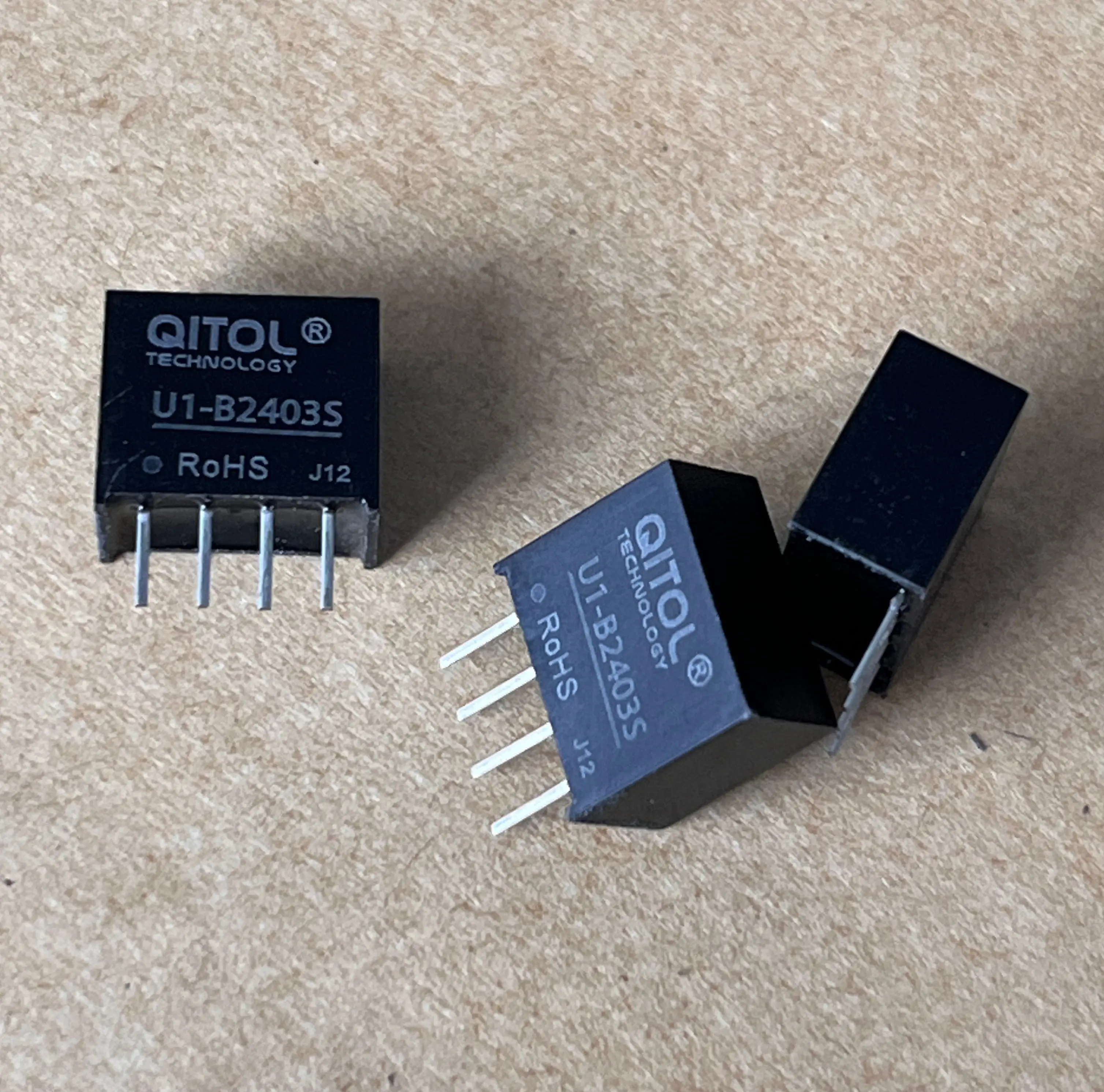 

1W B2403S-1WR3 U1-B2403S DC-DC Power Converter 24V TO 3.3VDC Miniature Step-Down Switching Disconnector Module Isolated DC-DC