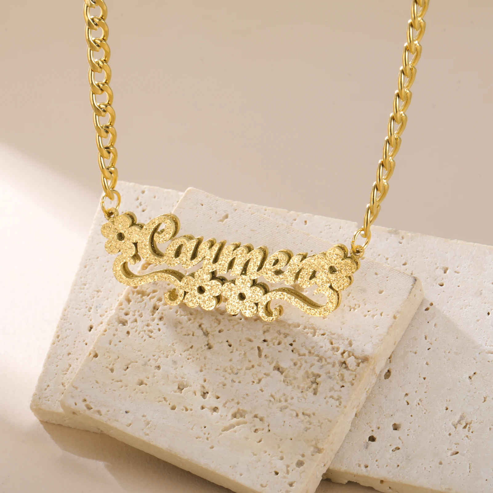 

Sipuris Custom Name Necklace Women Girl Jewelry Stainless Steel Gold Color Cuban Chain Heart Ribbon Nameplate Pendant Necklace