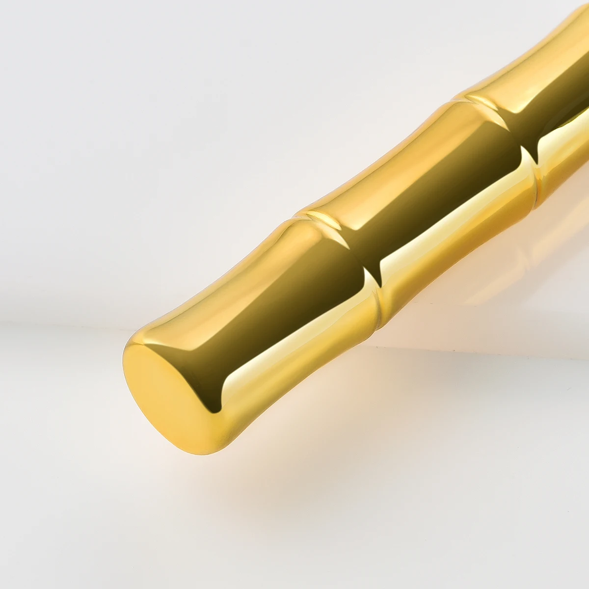 

Premium Makeup Brush Nylon Bristles Plastic Handle For Woman Cosmetics Powder Blush Brush Daily Professional Use ( -104)